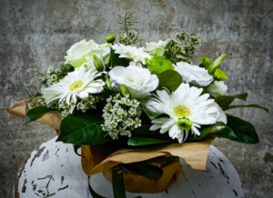FLR-ARR-016_a Remembrance posy arrangement – sympathy flowers delivered in South Africa