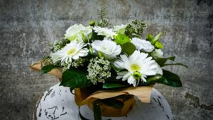 FLR-ARR-016_c Remembrance posy arrangement – sympathy flowers delivered in South Africa